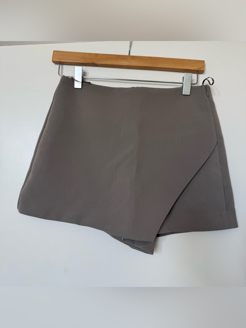 Zara skort - Picture 1 of 3